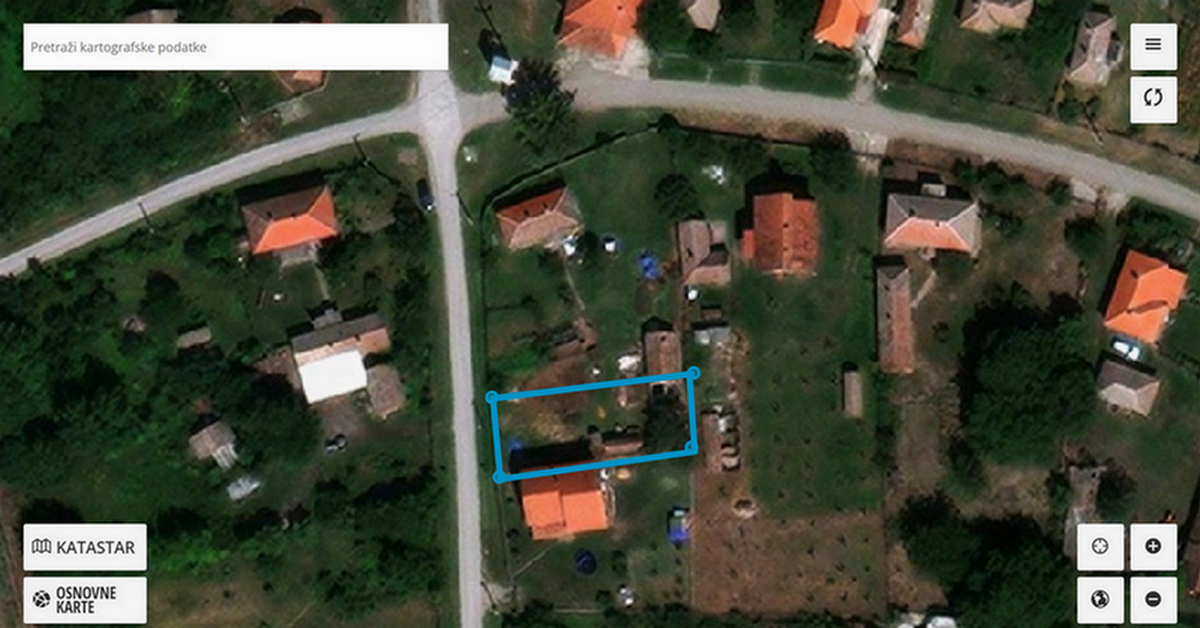 Smederevo, Petrijevo plac u centru 5,7 Ari