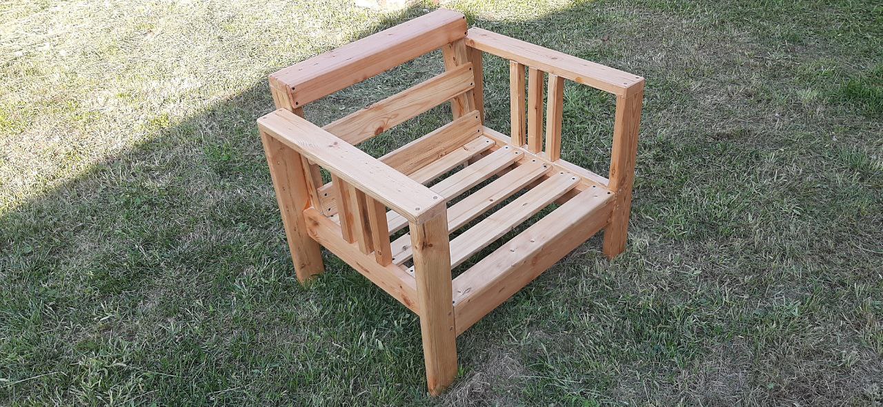 Bastenska garnitura Sibirski Aris