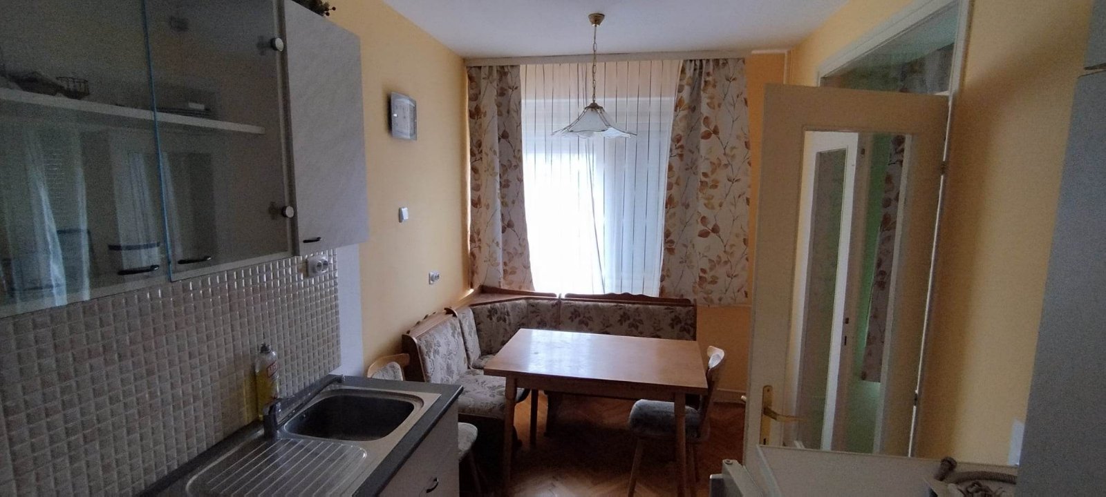 Izdajem dvosoban stan u uzem centru grada – Smederevo