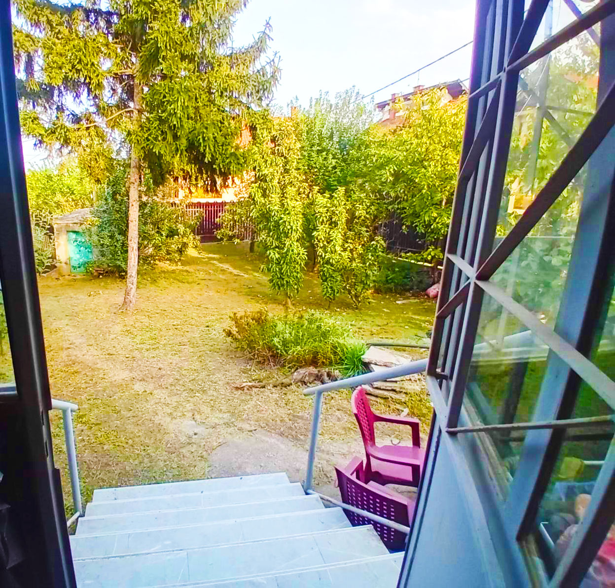 TRAZIM INVESTITORA ZA PODIZNJE ZGRADE NA MOJOJ ADRESI