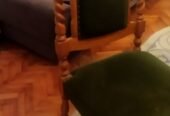 Trpezarijski sto sa stolicama