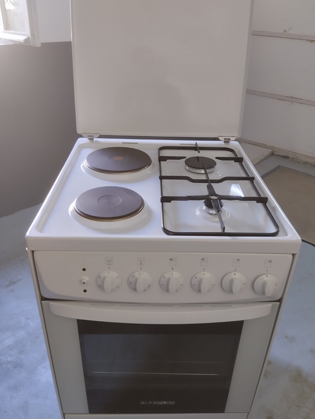 Alfa Plam Šporet-nov