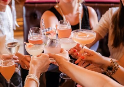 Planning-To-Throw-A-Party-Heres-How-To-Choose-The-Right-Drinks-unsplash