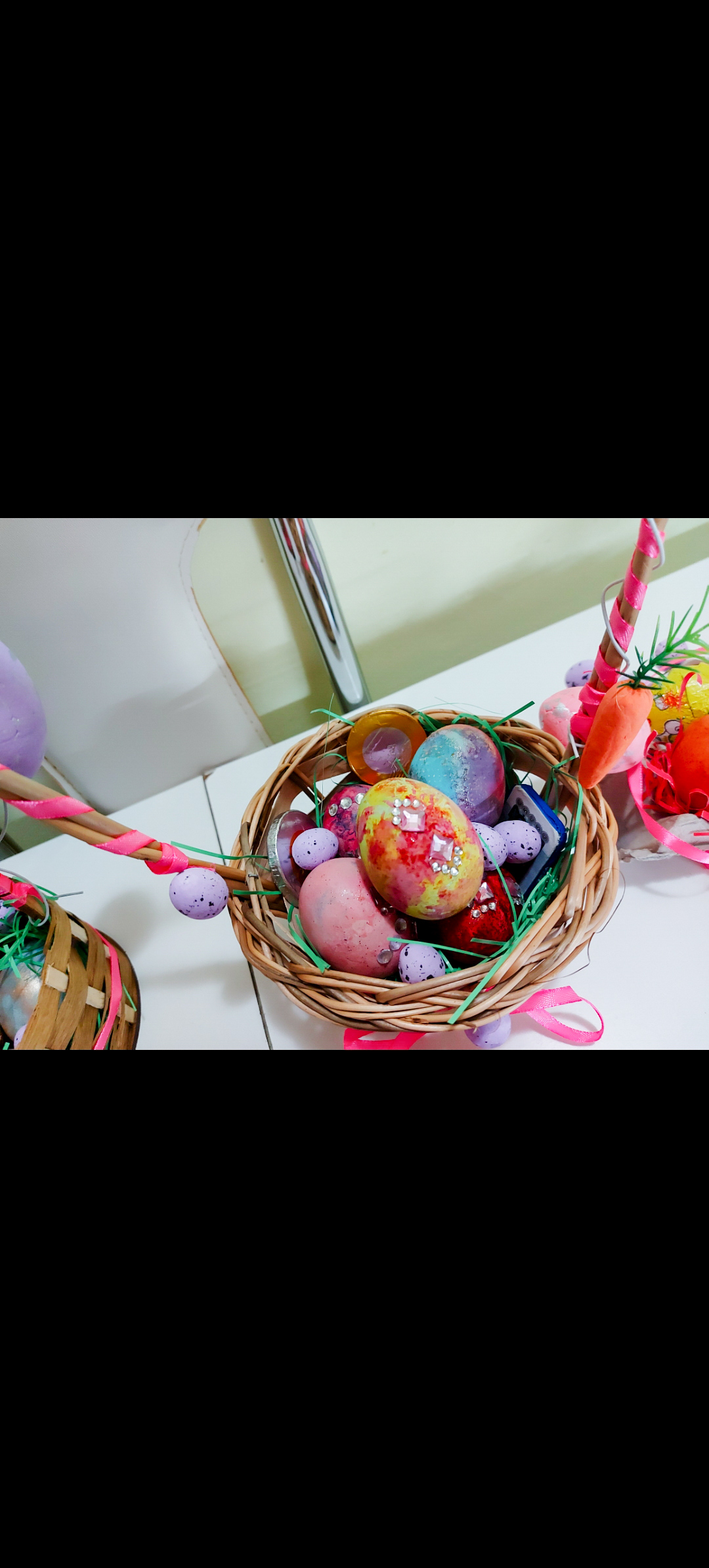 Uslužno farbanje jaja i pravljenje Uskršnjih korpica
