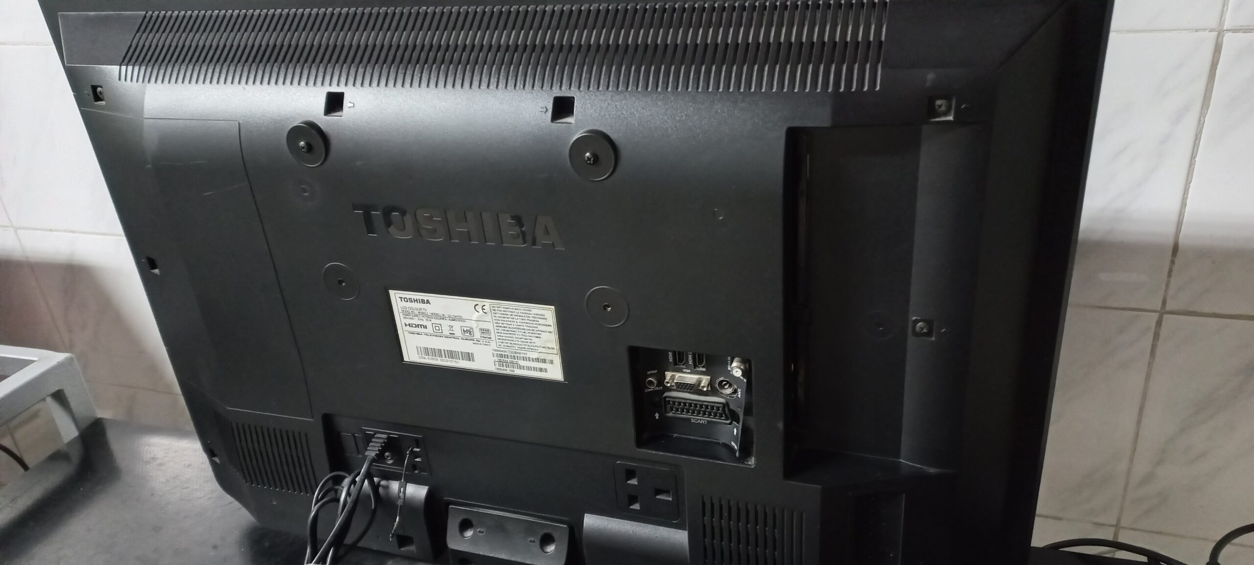 Televizor Toshiba 32L1347DG 32inča led, full hd