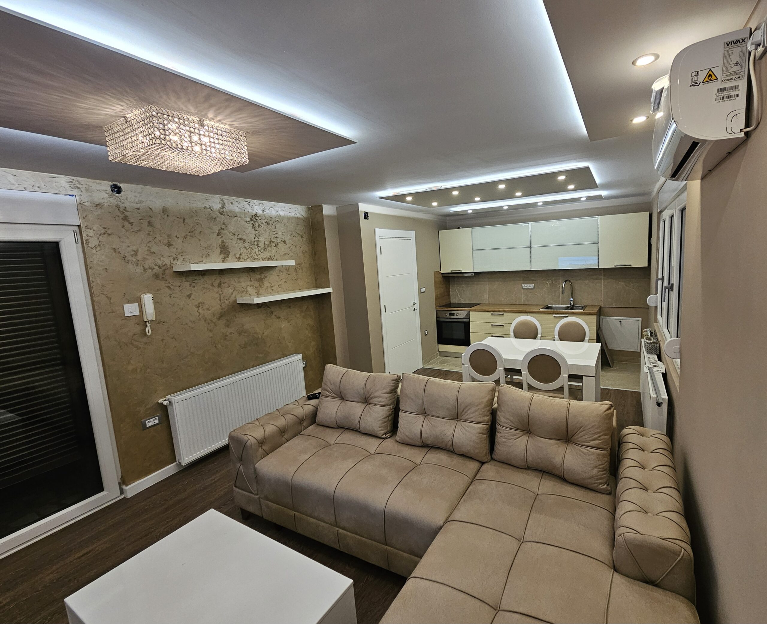 LUX kuća na izdavanje