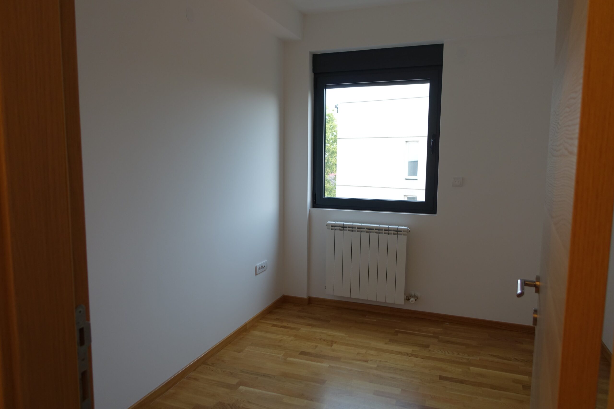 Izdajem nov stan na Slaviji