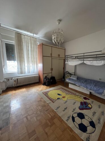 Stan kod gradske pijace