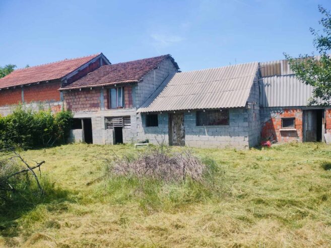 Na prodaju kuća sa voćnjakom, Lipske livade 27, Smederevo