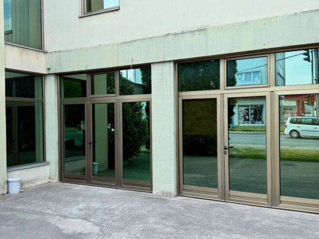 IZDAJE SE POSLOVNI PROSTOR U SMEDEREVU U ULICI ŠALINAČKA BR 19, PREKO PUTA ZGRADE EPS-A