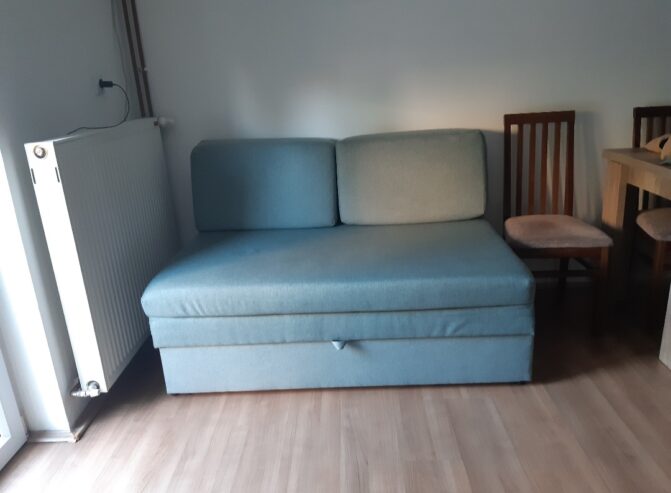 Prodajem plavi dvoset na rasklapanje
