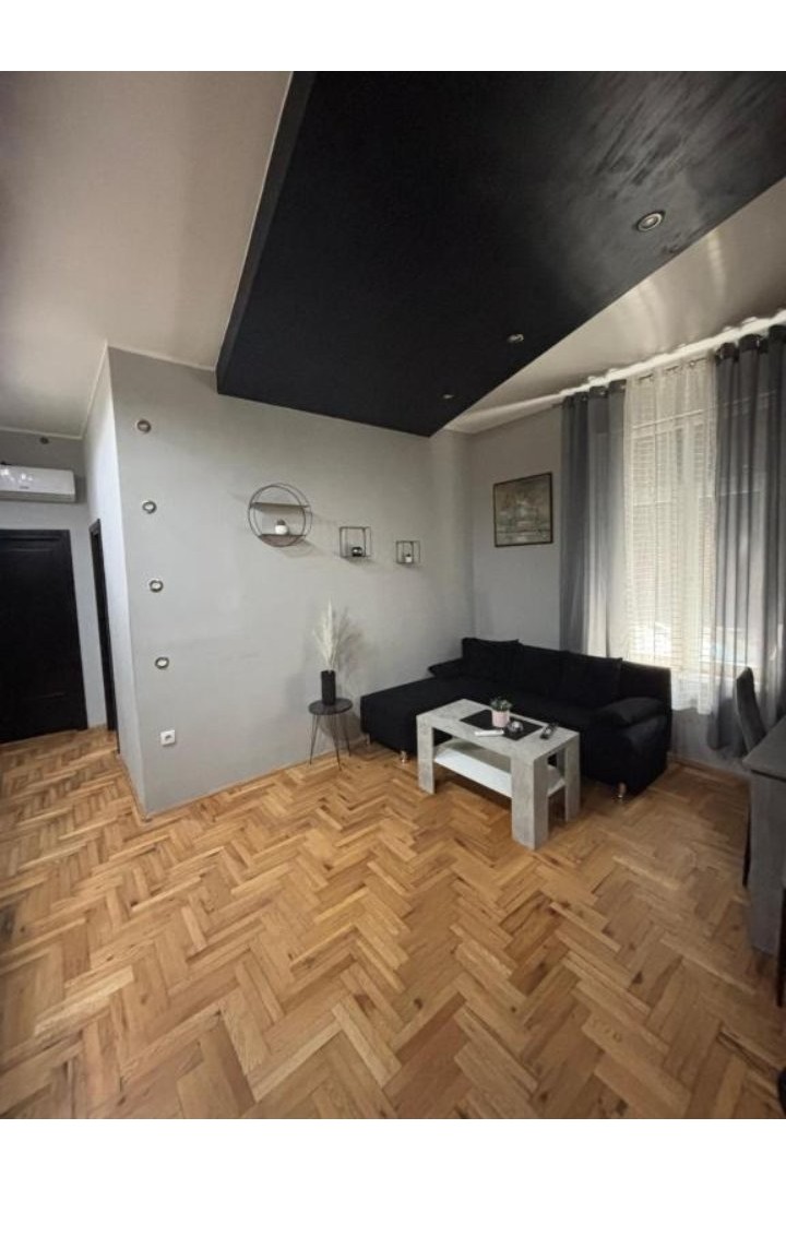 Izdajem stan u centru Smedereva