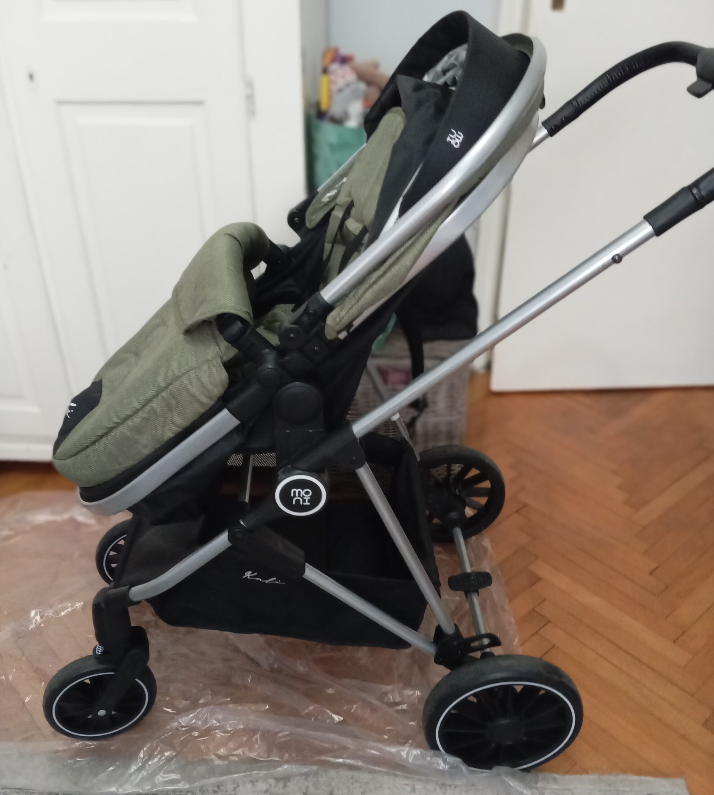 Nekorišćena kolica za bebe 0-4 godine