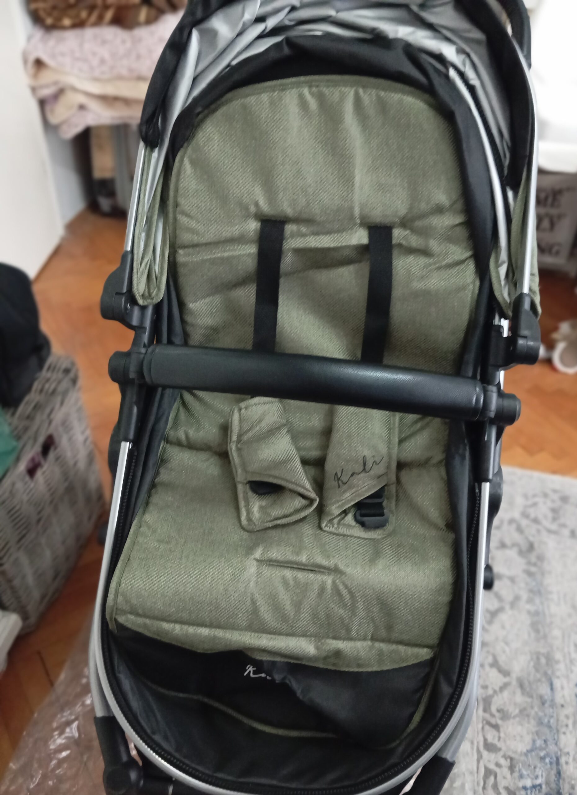 Nekorišćena kolica za bebe 0-4 godine