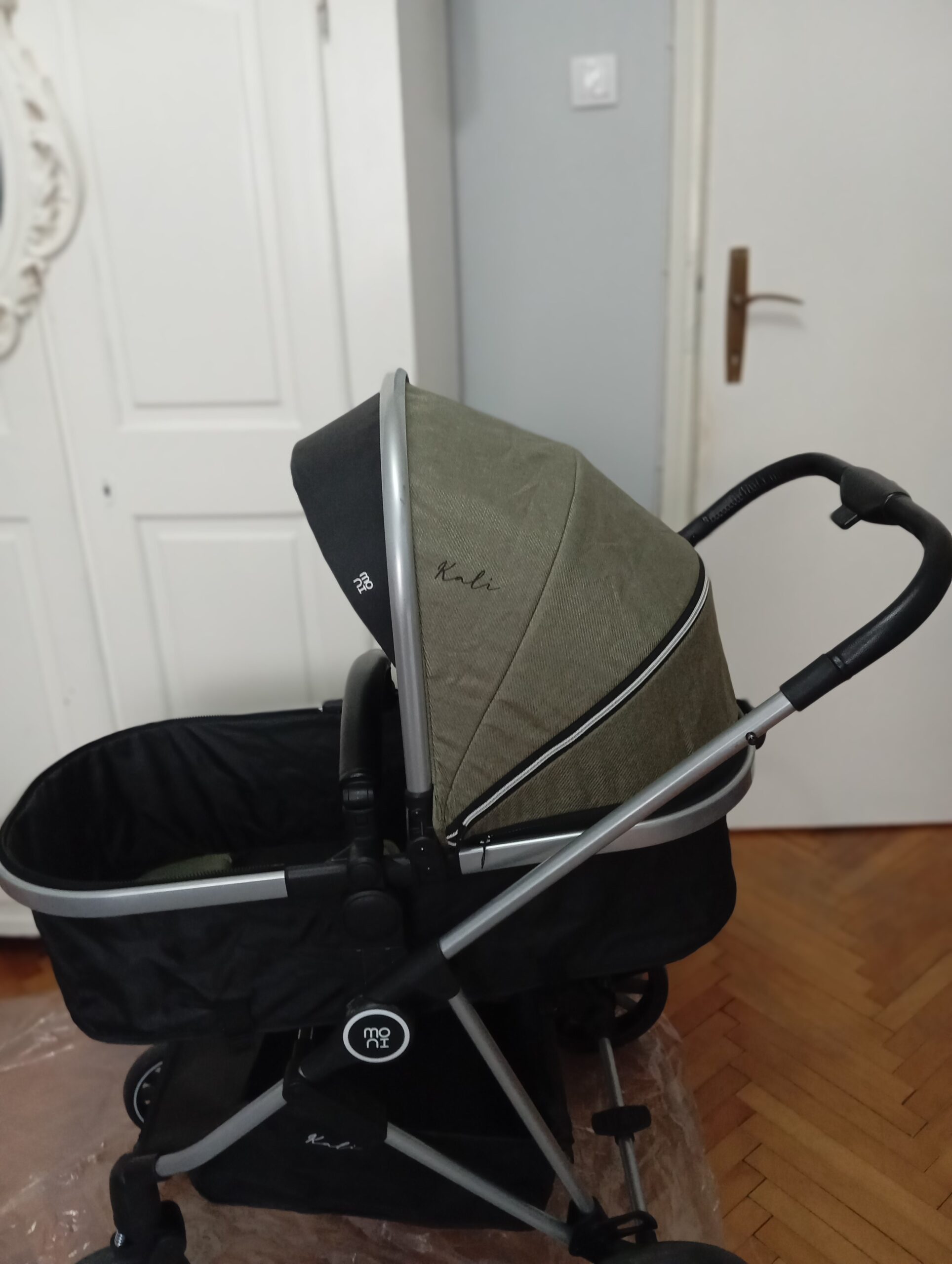 Nekorišćena kolica za bebe 0-4 godine