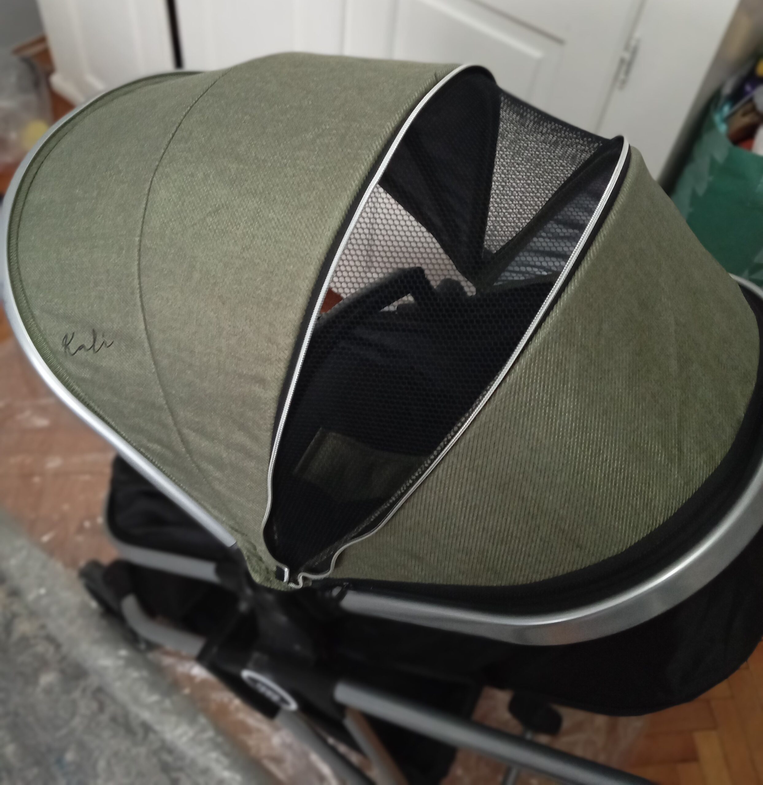 Nekorišćena kolica za bebe 0-4 godine