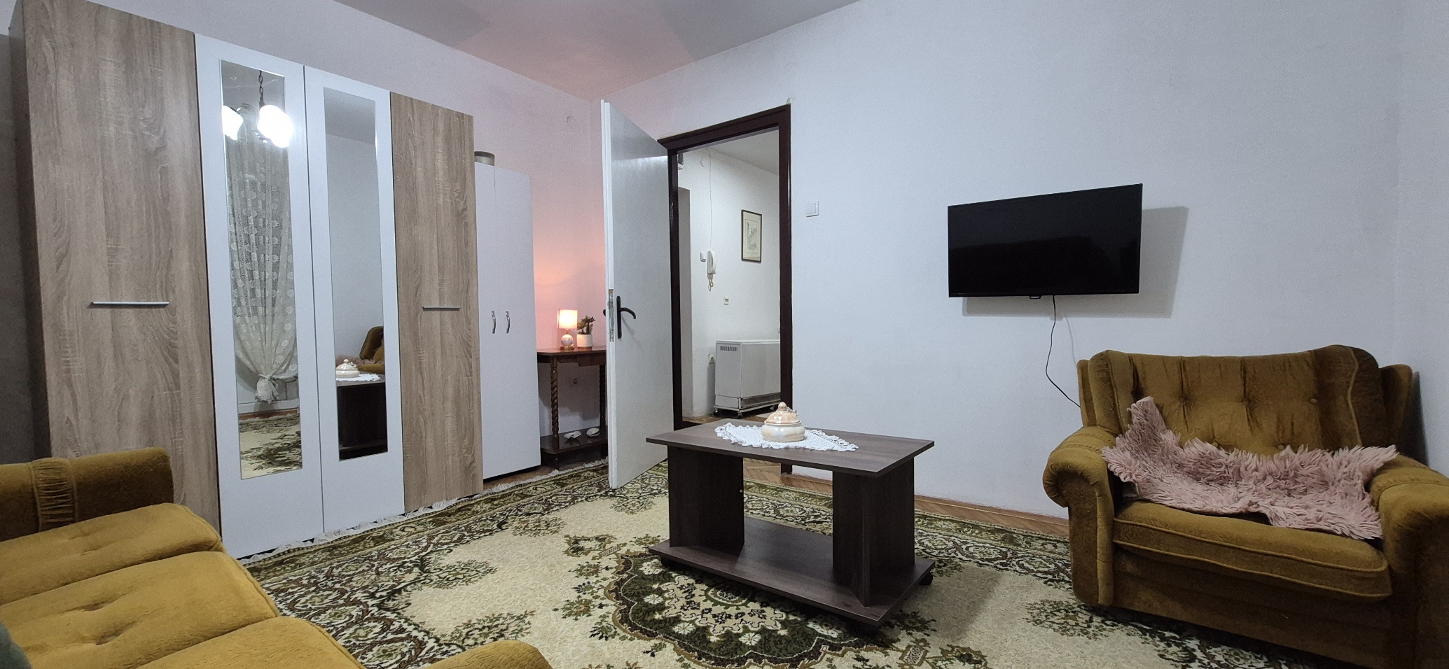 Namešten stan u centru