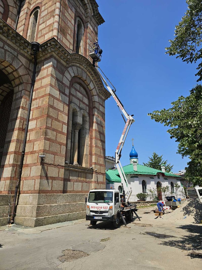 Iznajmljivanje kamiona sa korpom