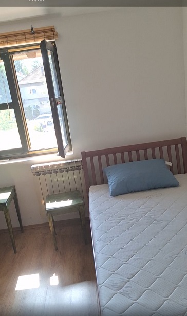 Zemun, izdajem jednokrevetne i dvokrevetne sobe