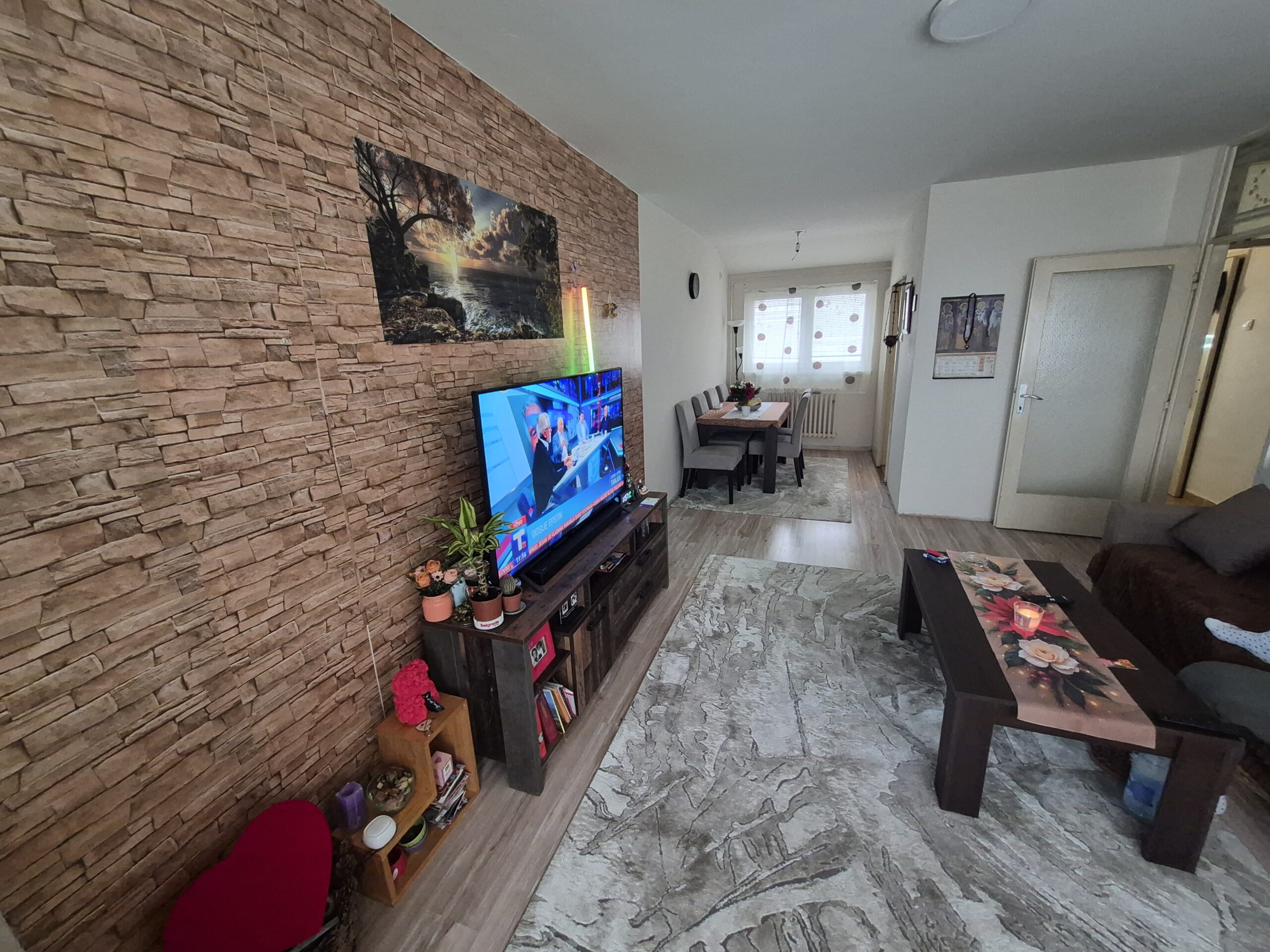 Stan u centru, 51 kvadrat.