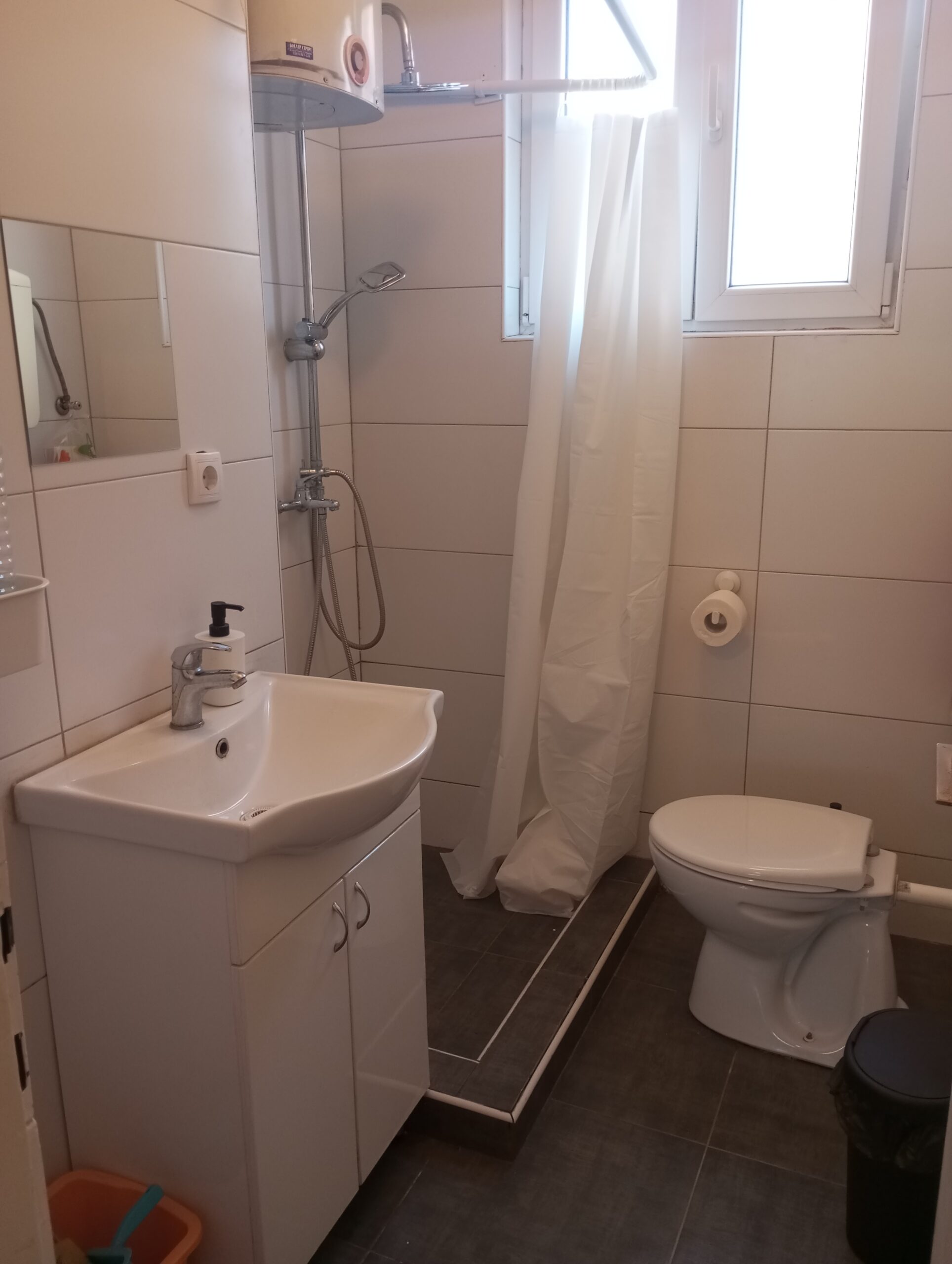 Izdajem stan u centru grada