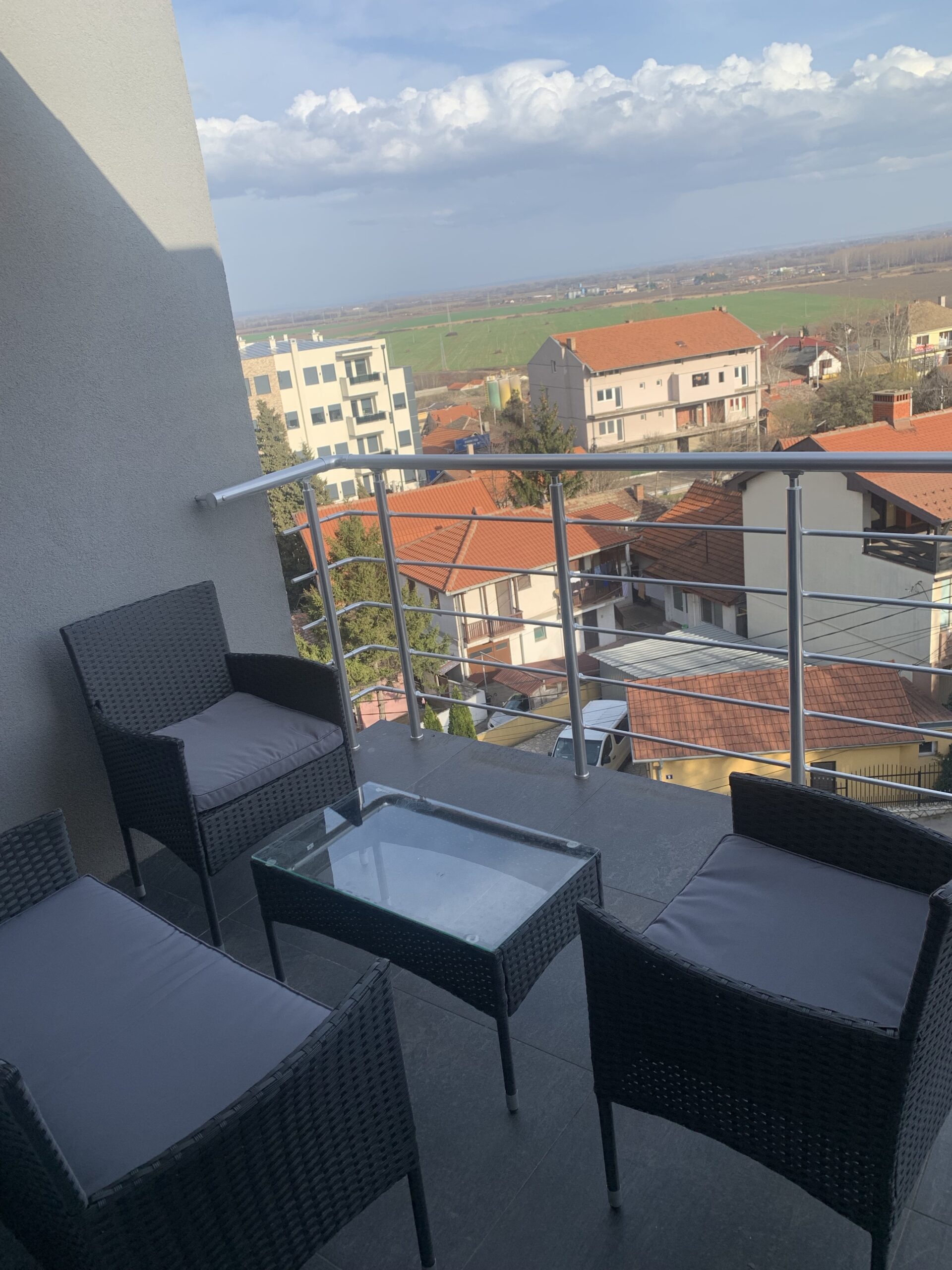 Izdajem stan u Smederevu 350€