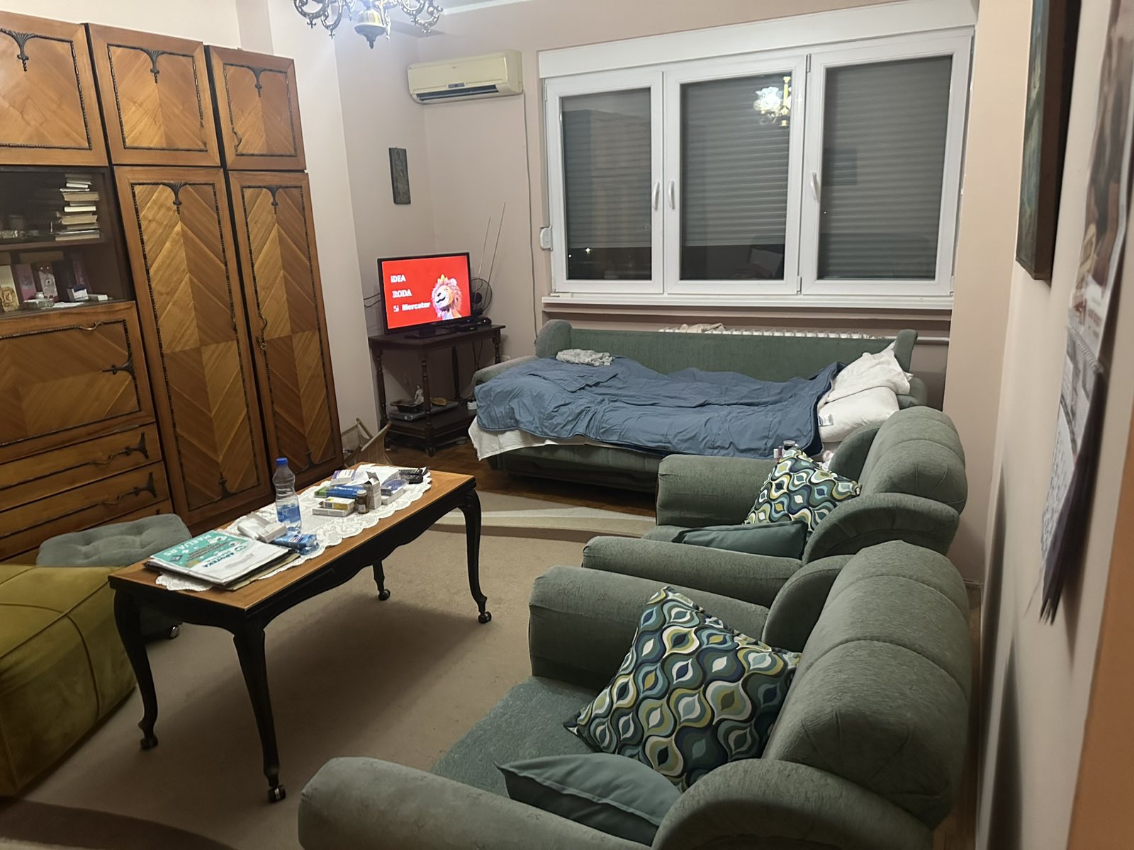 Izdajem stan u Smederevu, 36 kvadrata, centar, zgrada iznad Maksija