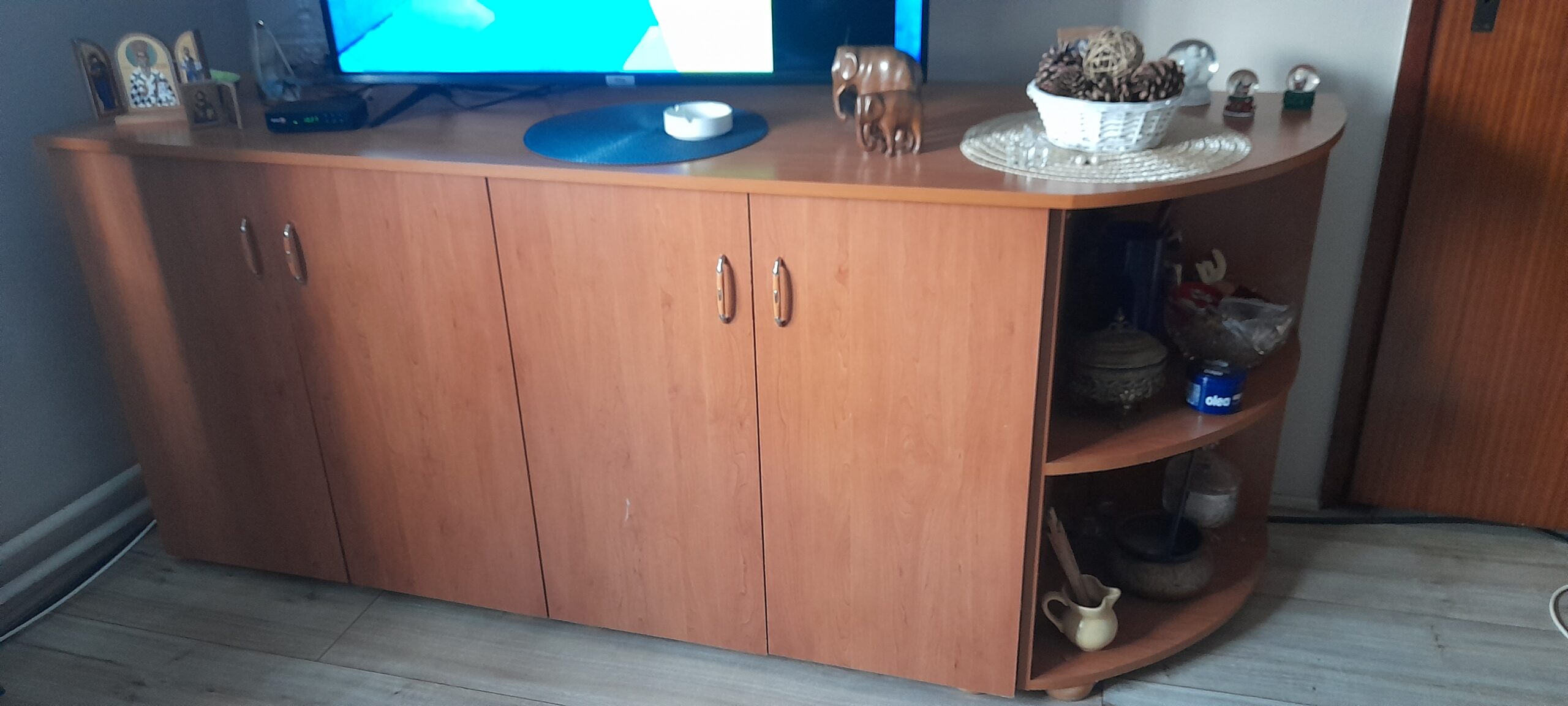 Komoda za dnevnu sobu