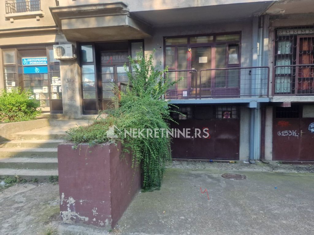 Izadjem Lokal kod Medicine Rada(Bolnice) 23m2