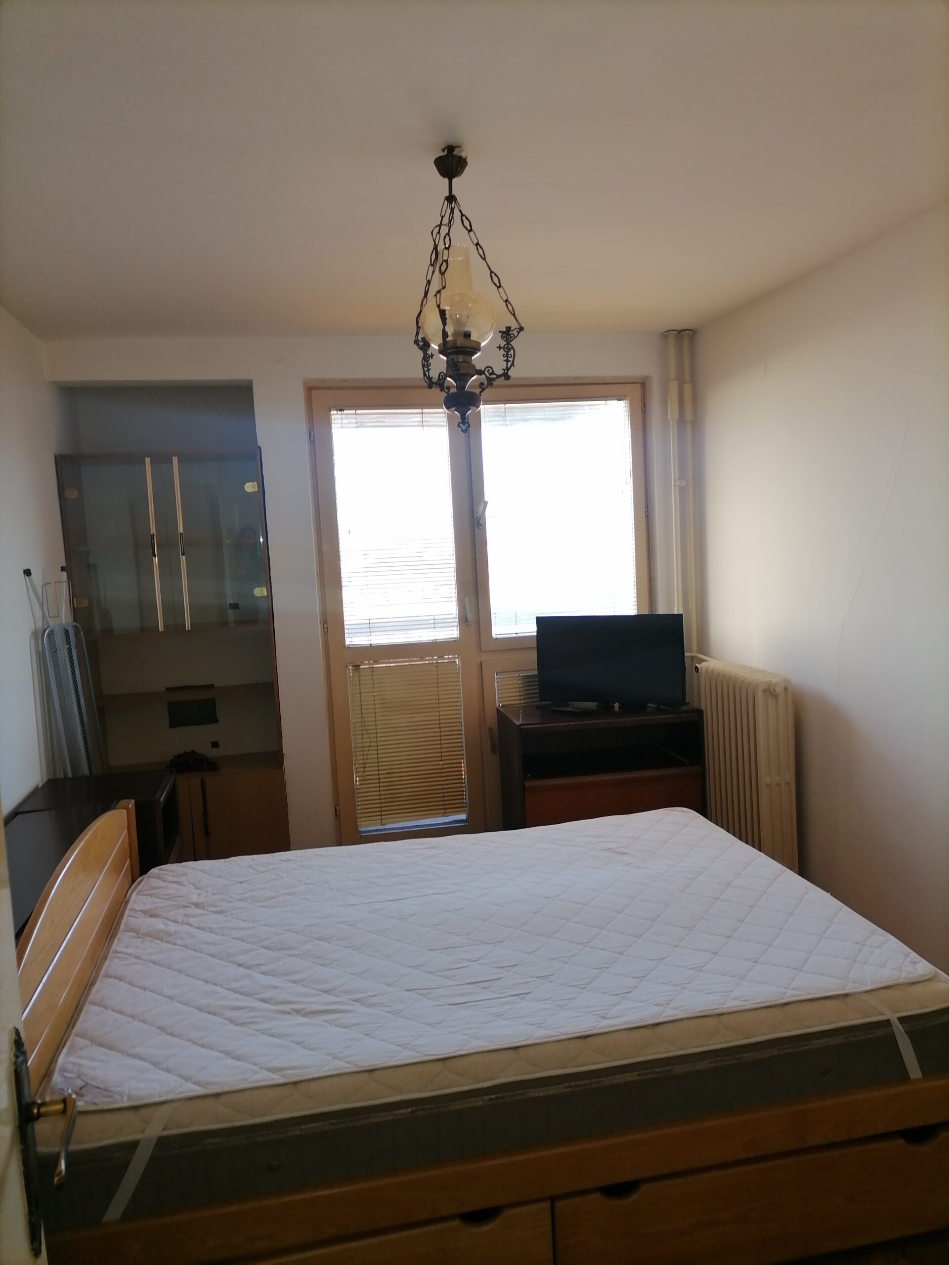 Trosoban stan u Karadjordjevoj 74m2