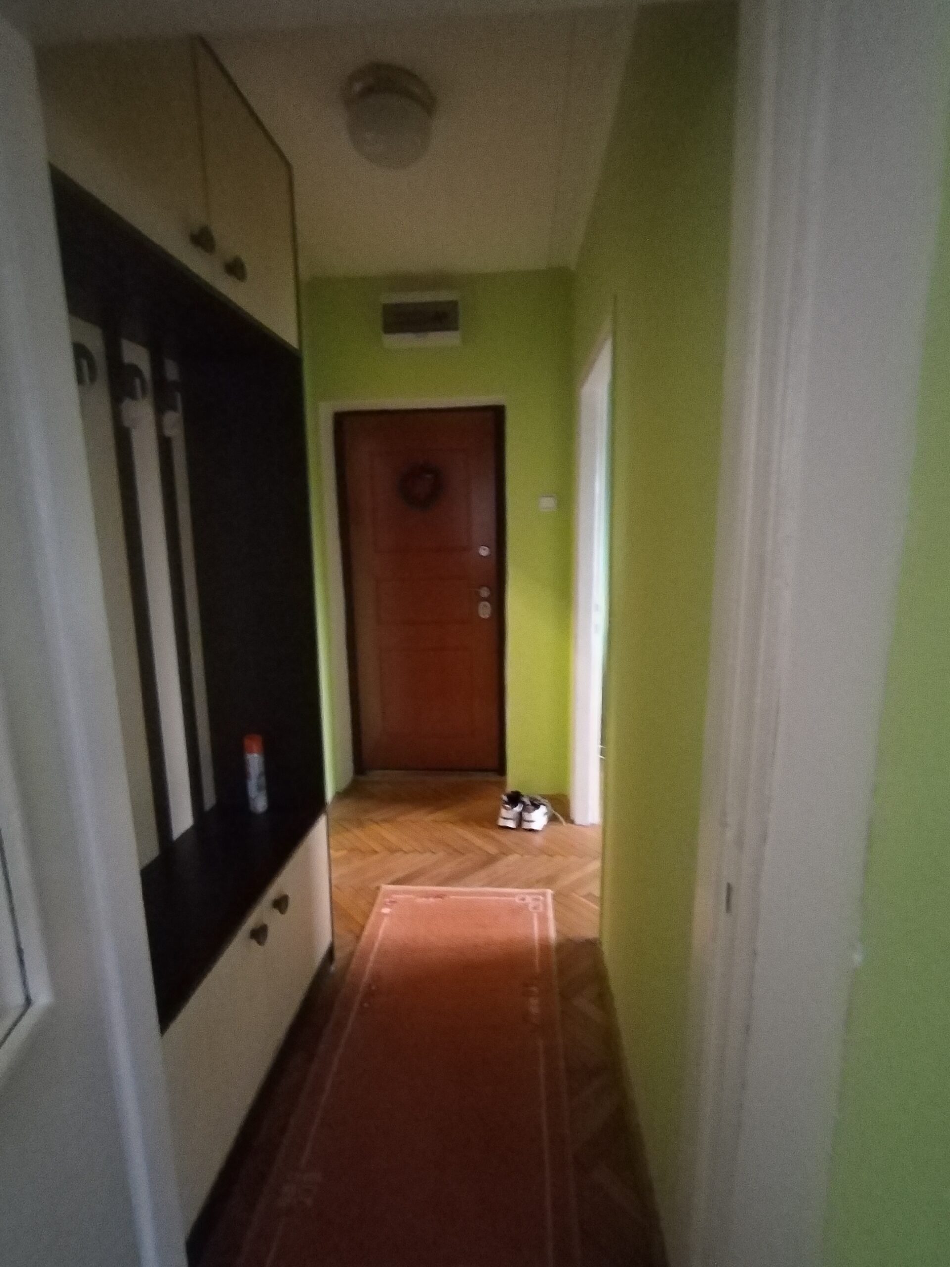 Izdajem namesten jednosoban stan