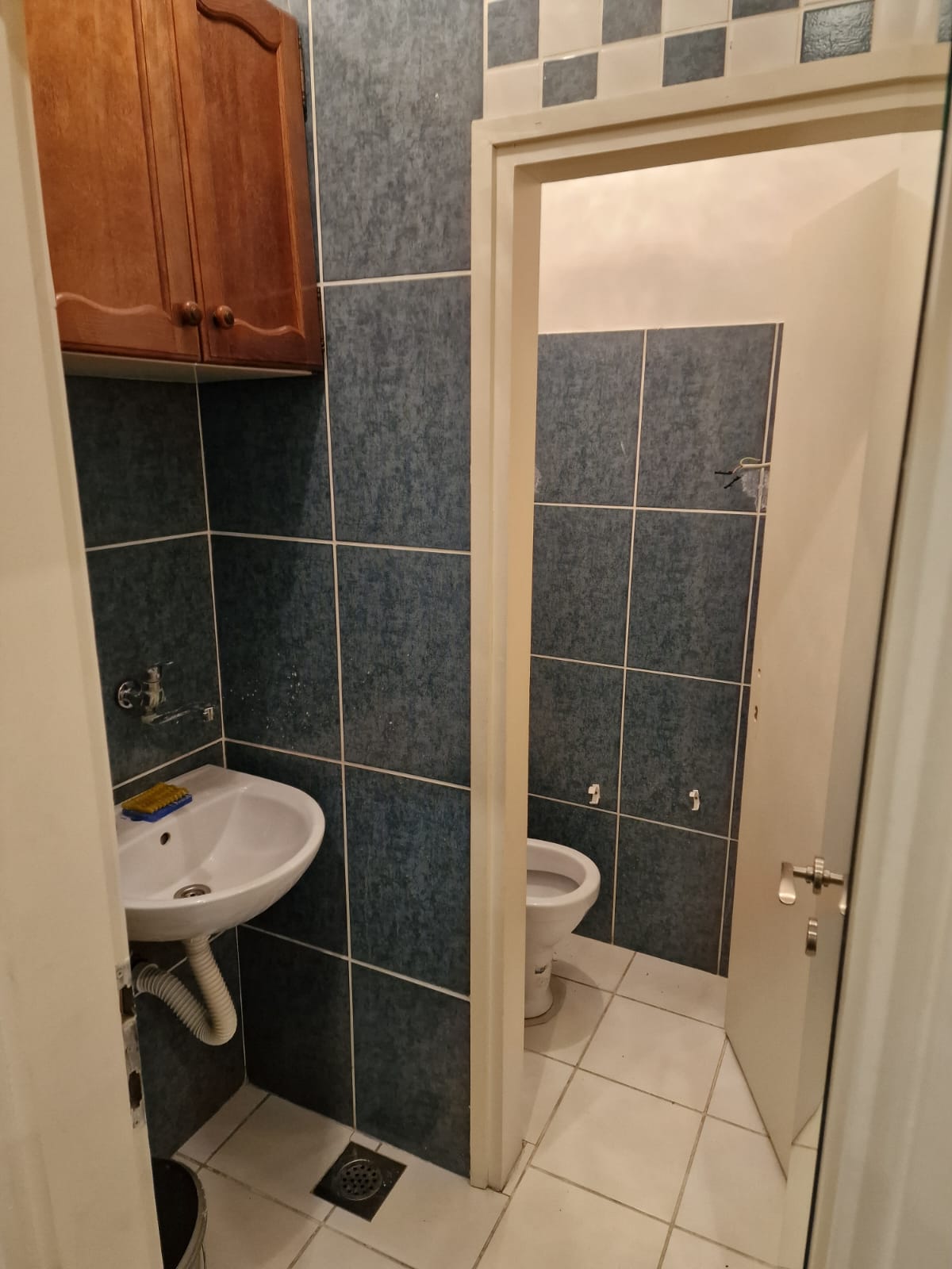 Izadjem Lokal kod Medicine Rada(Bolnice) 23m2