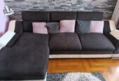 Na prodaju ugaona garnitura