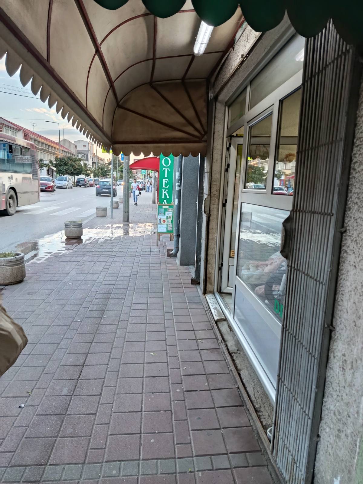 Lokal Knez Mihajlova 42 Smederevo kod bolnice