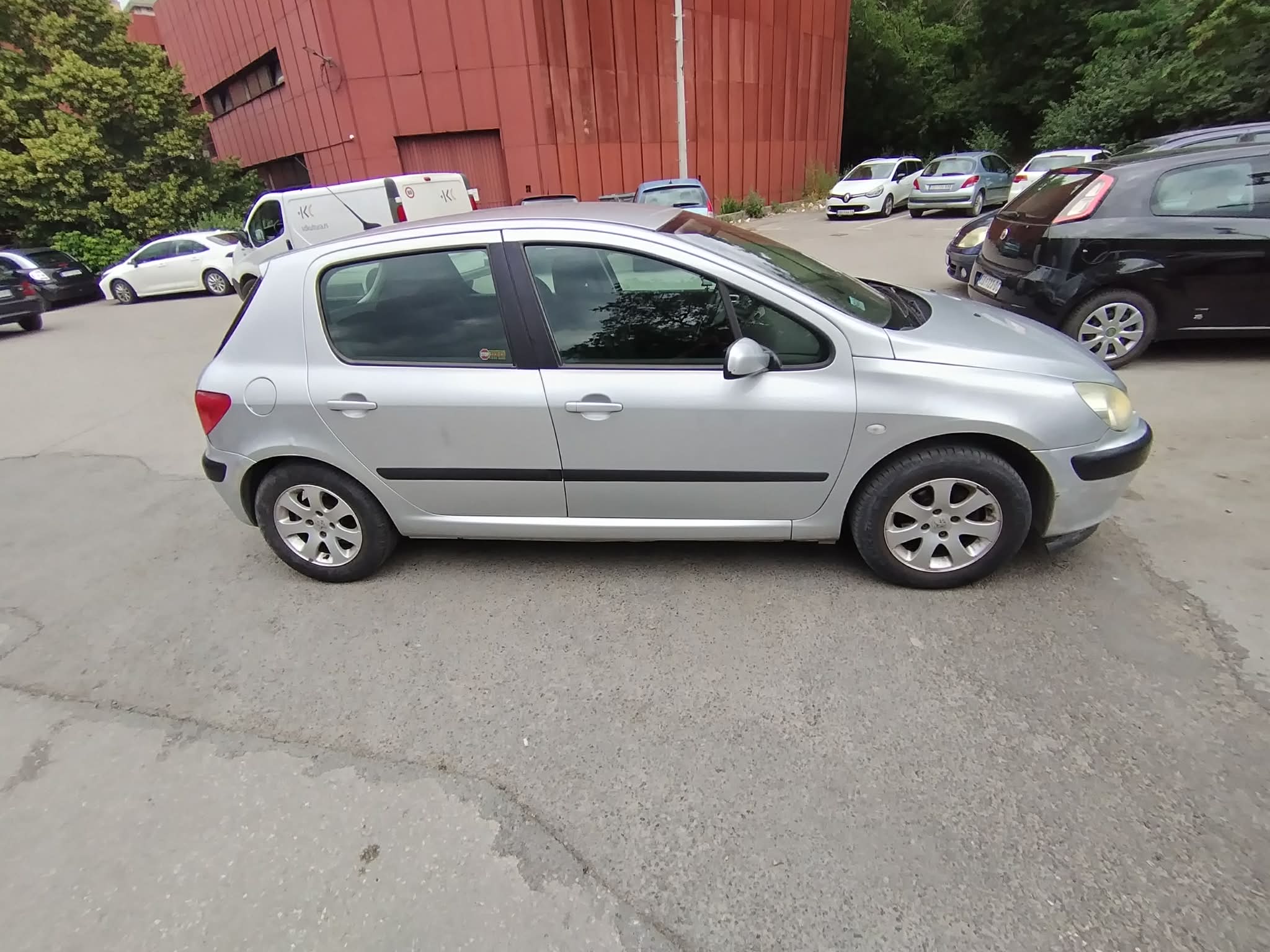 Peugeot 307 2004 godiste