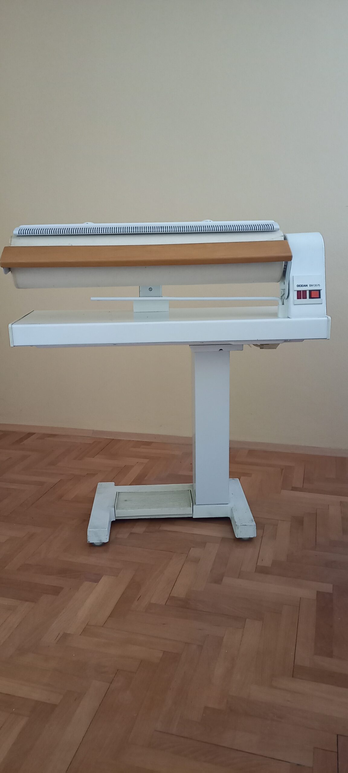 Mašina za peglanje veša OCEAN BM3575