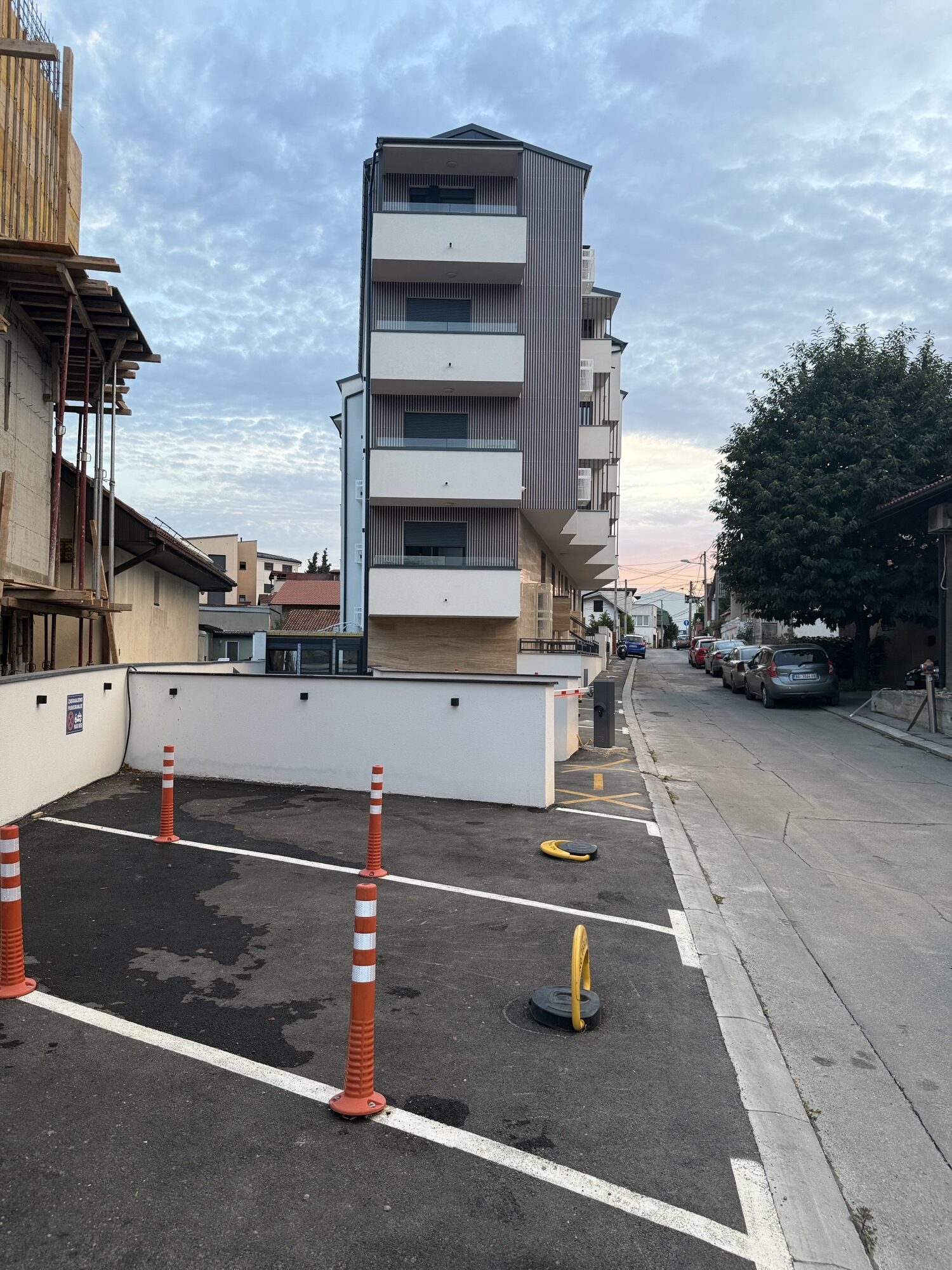 Izdavanje lux garsonjere u Šumicama