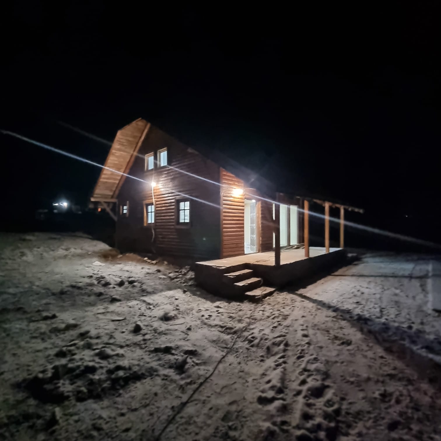 Zlatibor, drvena kuca sa bazenom na prodaju 96 m2 na placu od 5,5 ari