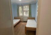 Izdajem namešten jednosoban stan, 40 m2 na Banovom Brdu, ulica Blagoja Parovića 10/A.