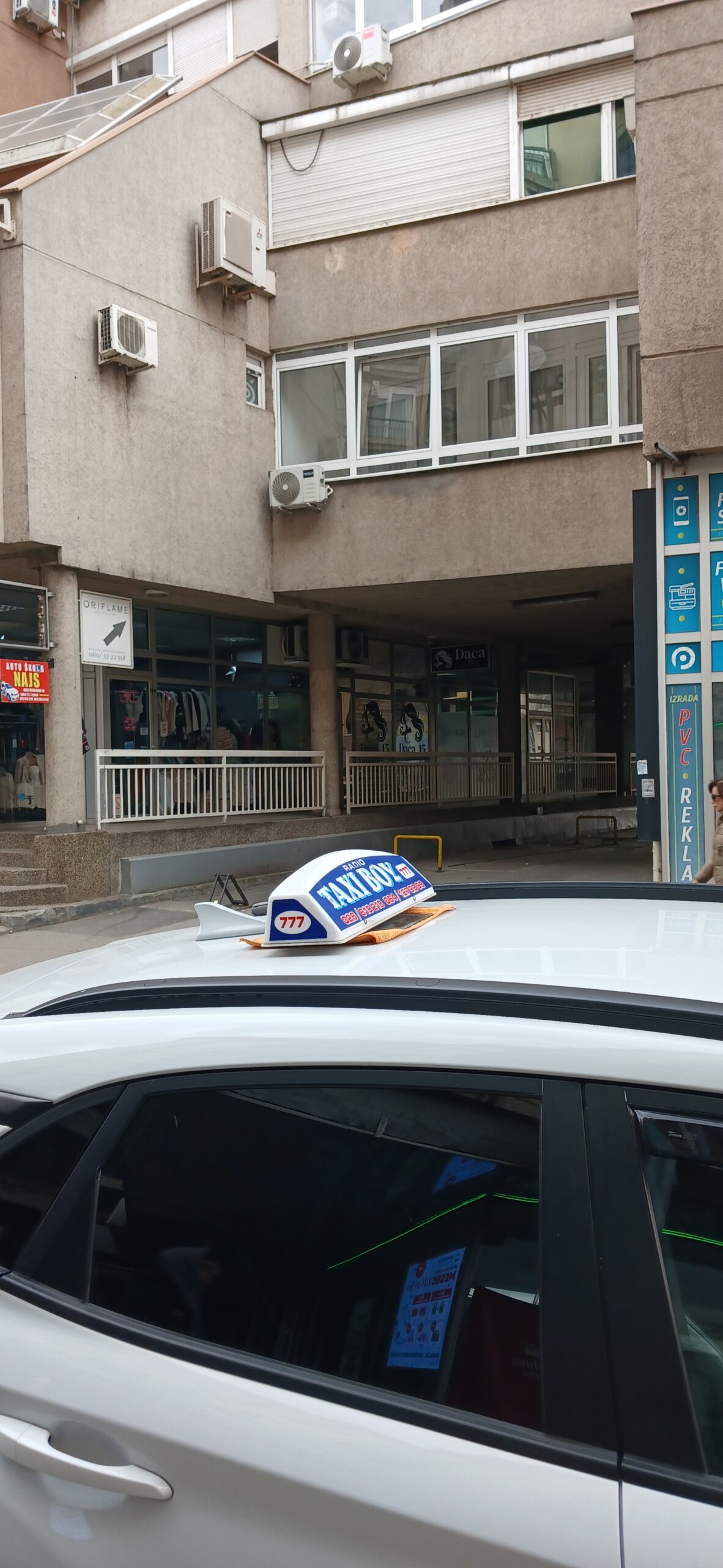 Lokal na prodaju