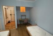 Izdajem namešten jednosoban stan, 40 m2 na Banovom Brdu, ulica Blagoja Parovića 10/A.